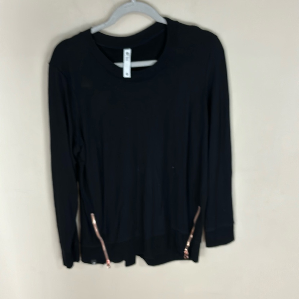 Glyder Black Adore Long Sleeve Black sweater Size Medium